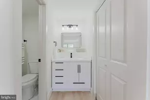749 Sugarland Run Dr, Sterling, VA 20164 - Photo 24