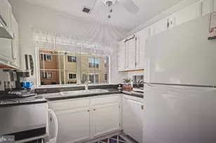 1130 Huntmaster Terrace NE, Leesburg, VA 20176 - Photo 4