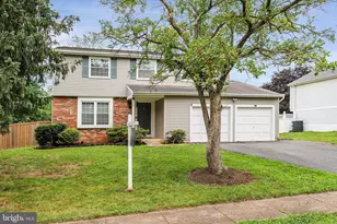 105 Appletree Dr NE, Leesburg, VA 20176 - Photo 2