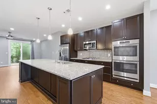 42308 Rockrimmon Ter, Ashburn, VA 20148 - Photo 16