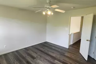 45512 Lakemont Square, Sterling, VA 20165 - Photo 12