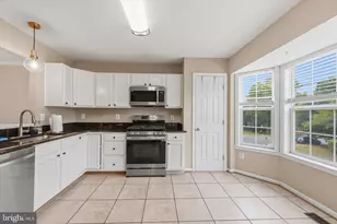 706 Vanderbilt Terrace SE, Leesburg, VA 20175 - Photo 8