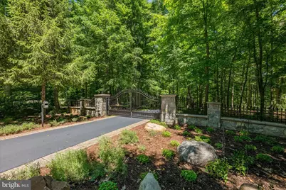 21750 Laurel Wood, Leesburg, VA 20175 - Photo 2