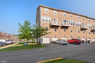 25562 Casale Terrace, Chantilly, VA 20152 - Photo 2