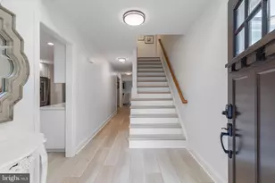 215 Andover Ct NE, Leesburg, VA 20176 - Photo 4