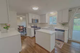 107 Appletree Dr NE, Leesburg, VA 20176 - Photo 14