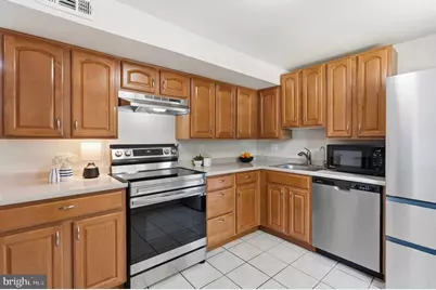 14 Gannon Way, Sterling, VA 20165 - Photo 4