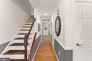 43305 Wayside Cir, Ashburn, VA 20147 - Photo 12