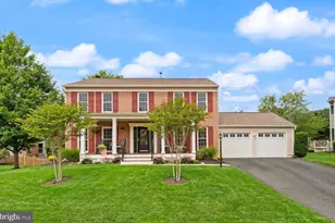 43305 Wayside Cir, Ashburn, VA 20147 - Photo 1