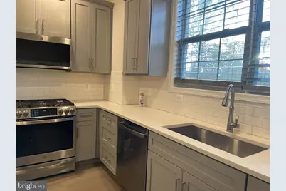 23255 Milltown Knoll Square #102, Ashburn, VA 20148 - Photo 6