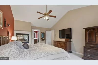 20524 Brandy Station Court, Sterling, VA 20165 - Photo 34