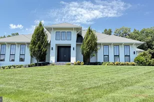 23023 Lavender Valley Ct, Ashburn, VA 20148 - Photo 2