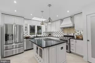 20644 Cutwater Pl, Potomac Falls, VA 20165 - Photo 14