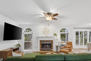 20644 Cutwater Pl, Potomac Falls, VA 20165 - Photo 8