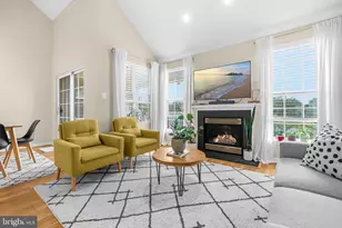 43134 Watercrest Square, Chantilly, VA 20152 - Photo 2