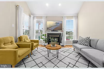 43134 Watercrest Square #303, Chantilly, VA 20152 - Photo 4