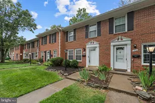 129 N Duke Dr, Sterling, VA 20164 - Photo 2