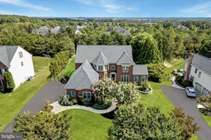 22248 Val Varaita Dr, Ashburn, VA 20148 - Photo 4