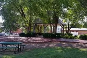 125 SW Clubhouse Dr SW, Leesburg, VA 20175 - Photo 10