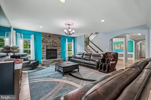 25833 Sycamore Grove Pl, Aldie, VA 20105 - Photo 12