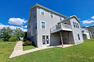 25833 Sycamore Grove Pl, Aldie, VA 20105 - Photo 2