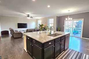 20473 Rolling Water Terrace, Ashburn, VA 20147 - Photo 4