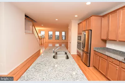 42452 Dogwood Glen Square, Sterling, VA 20166 - Photo 2