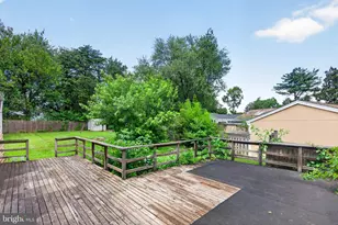 160 Magnolia Rd, Sterling, VA 20164 - Photo 22