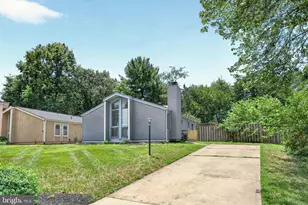 160 Magnolia Rd, Sterling, VA 20164 - Photo 1