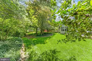 21004 Fowlers Mill Cir, Ashburn, VA 20147 - Photo 16