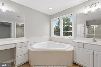 43909 Churchill Glen Drive, Chantilly, VA 20152 - Photo 36