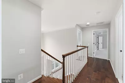 43909 Churchill Glen Drive, Chantilly, VA 20152 - Photo 32