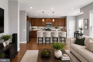 20659 Sibbald Square, Ashburn, VA 20147 - Photo 4