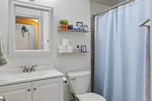 1054 Warwick Ct, Sterling, VA 20164 - Photo 30