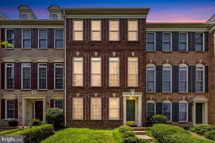 25806 Turlough Terrace, Chantilly, VA 20152 - Photo 1