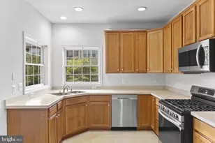 25806 Turlough Terrace, Chantilly, VA 20152 - Photo 30