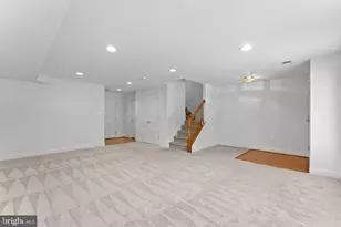 25806 Turlough Terrace, Chantilly, VA 20152 - Photo 12