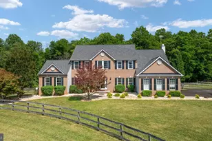 38689 Cassia Ln, Lovettsville, VA 20180 - Photo 2
