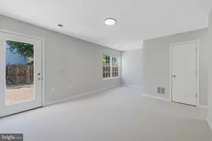 217 Frazer Dr, Purcellville, VA 20132 - Photo 18