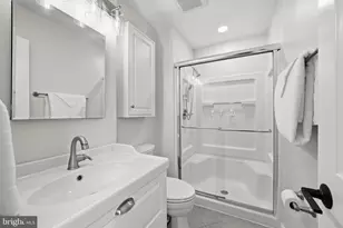 101 Park Hill Ct, Sterling, VA 20164 - Photo 20