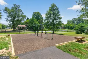 204 Ayr St NW, Leesburg, VA 20176 - Photo 40
