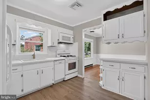 204 Ayr St NW, Leesburg, VA 20176 - Photo 10