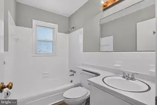 204 Ayr St NW, Leesburg, VA 20176 - Photo 12