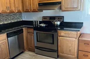 410 Hummer Ct, Sterling, VA 20164 - Photo 4
