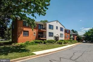 125 Clubhouse Dr SW, Leesburg, VA 20175 - Photo 2