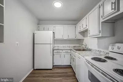 125 Clubhouse Drive SW #5, Leesburg, VA 20175 - Photo 18