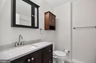 1056 Warwick, Sterling, VA 20164 - Photo 12
