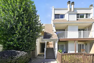 1056 Warwick, Sterling, VA 20164 - Photo 14