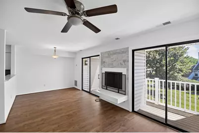 1056 Warwick, Sterling, VA 20164 - Photo 2