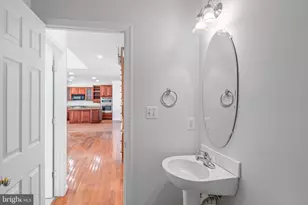 300 N Old Dominion Ln, Purcellville, VA 20132 - Photo 24